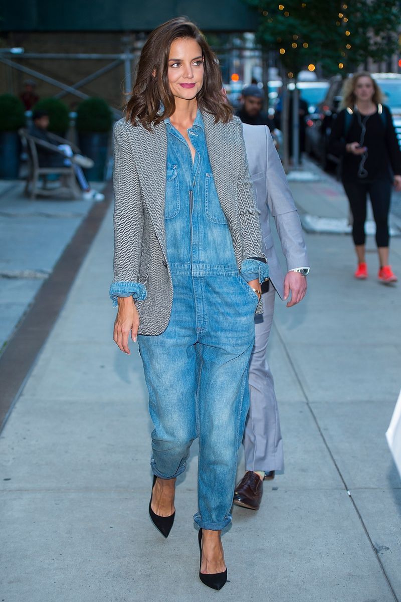 Clothing, Denim, Jeans, Fashion, Fashion show, Fashion model, Street fashion, Outerwear, Human, Electric blue,