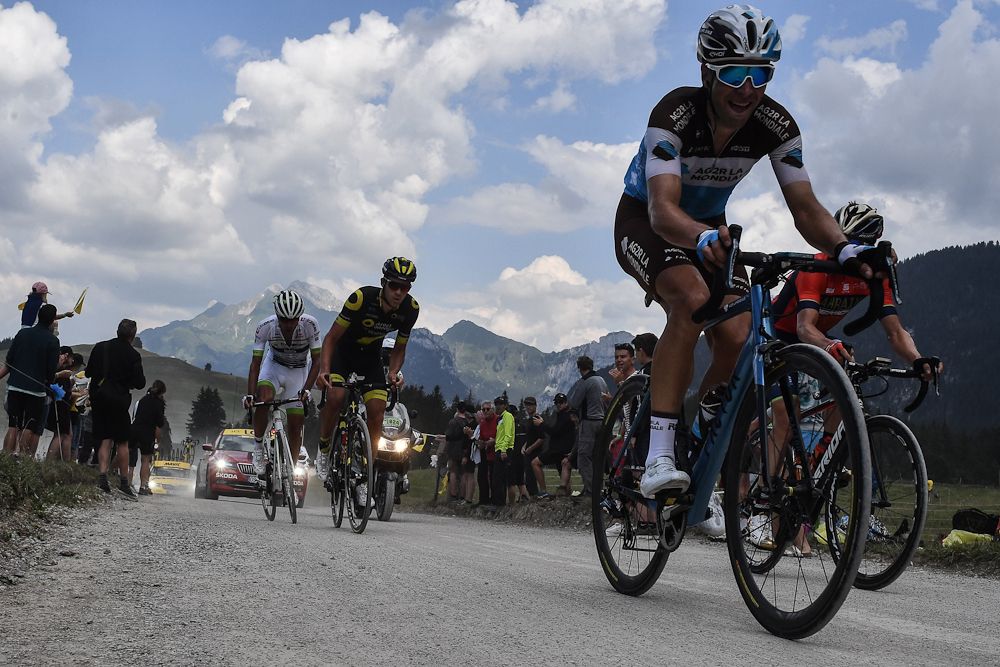 Romain Bardet rides in the ascent of the Plateau des Glieres