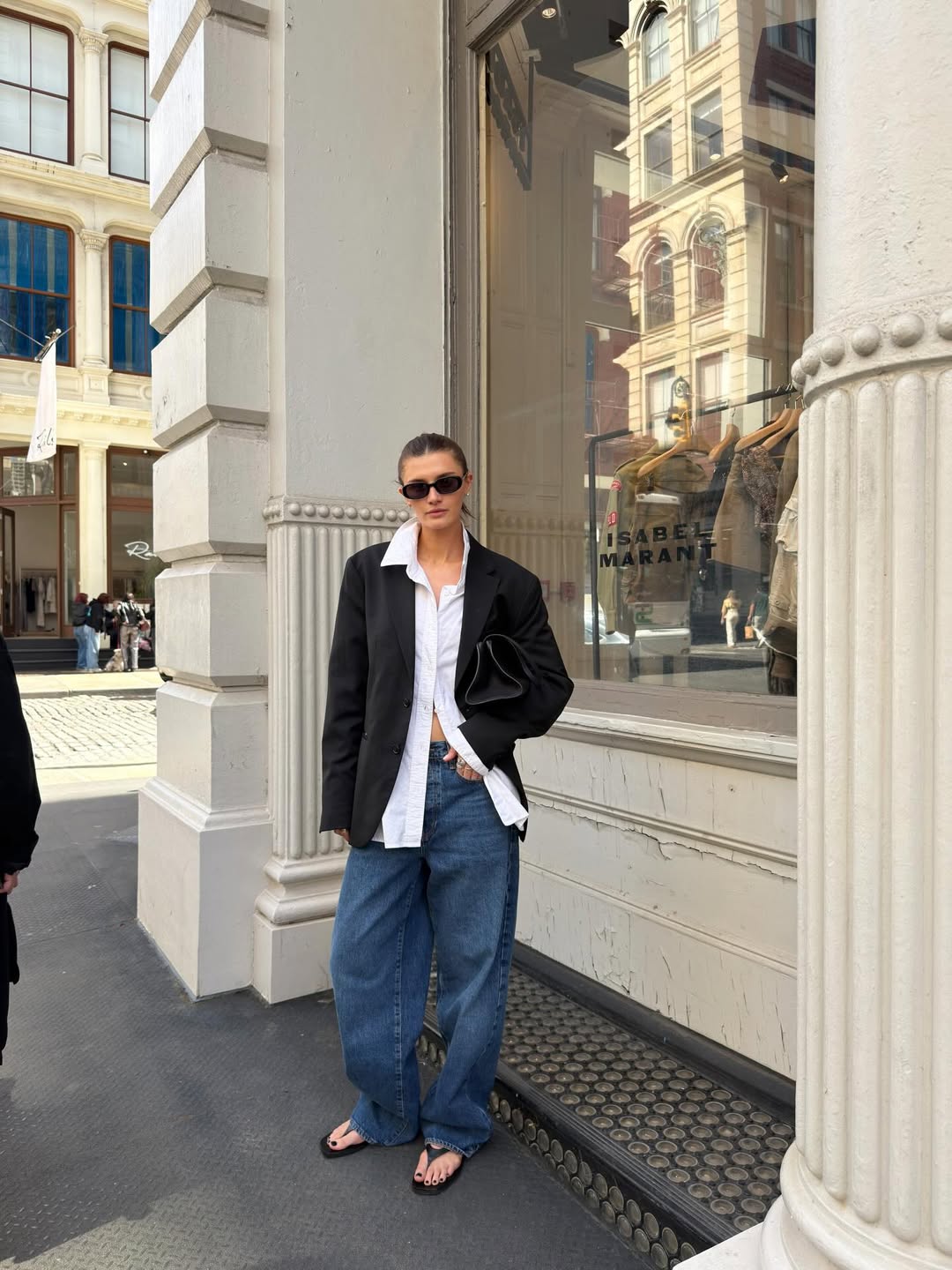 Coco Schiffer in a black blazer