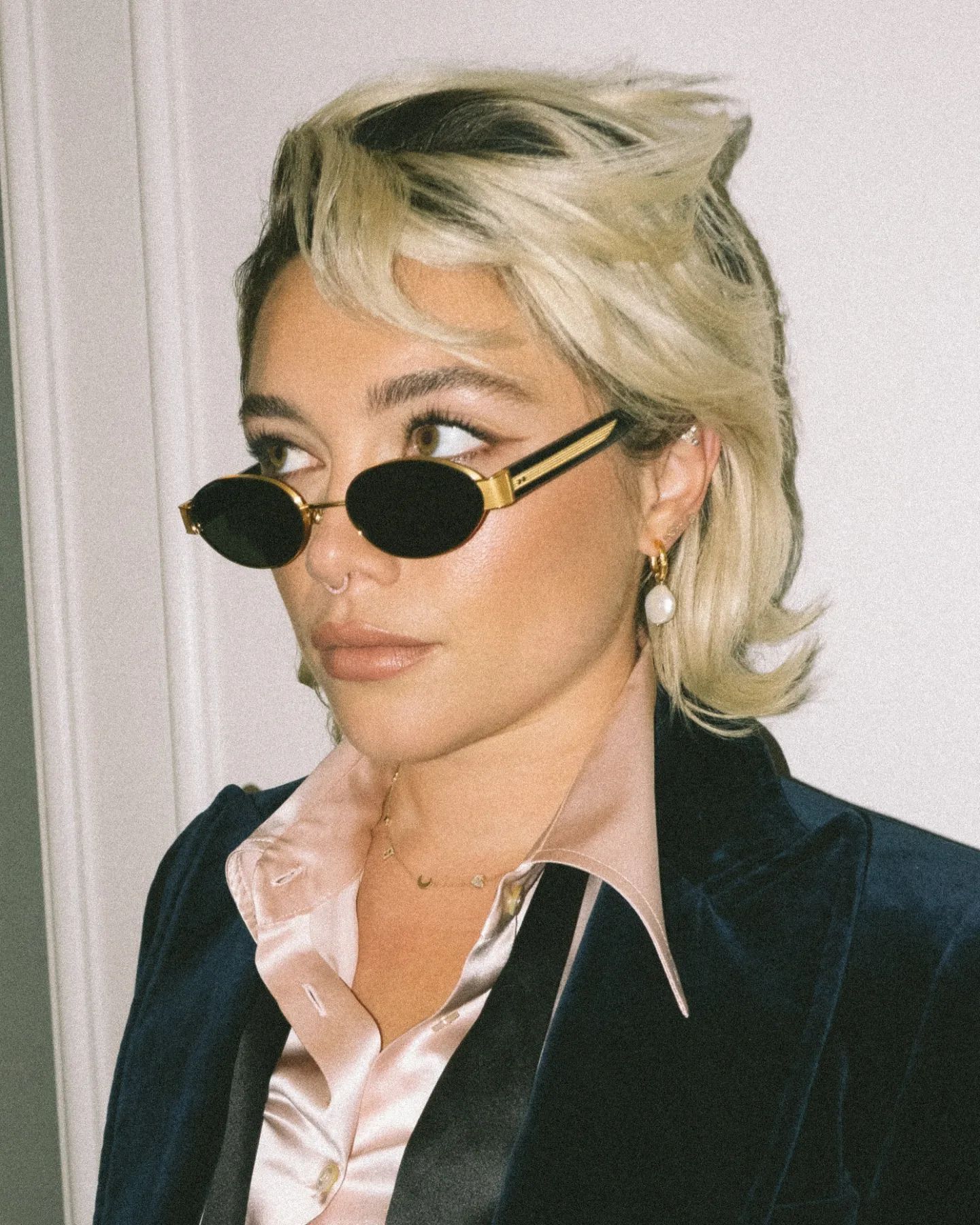 Florence Pugh with dolce vita crop haircut