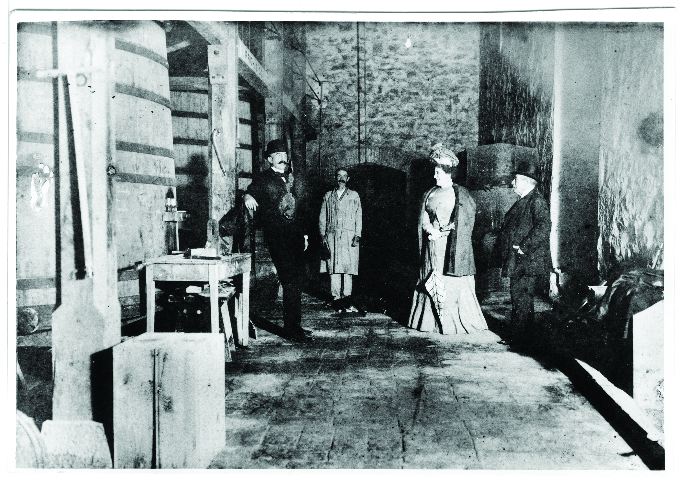 The-Marquess-of-Murrieta-on-the-right-attending-a-visit-to-his-winery-the-Ygay-castle