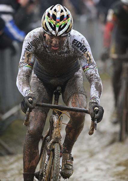 Stybar fights to get away from Nys