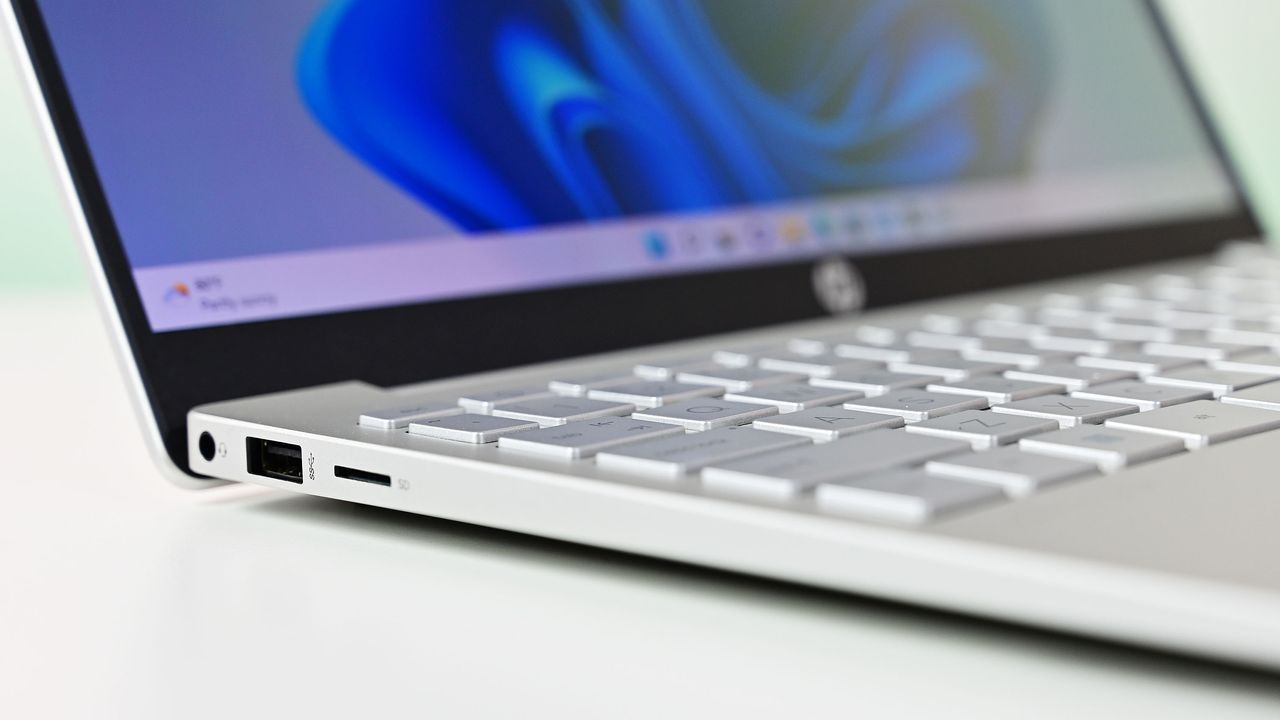 HP Pavilion Plus 14 (2022)