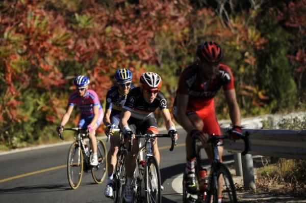 Steve Cummings (BMC) leads the break