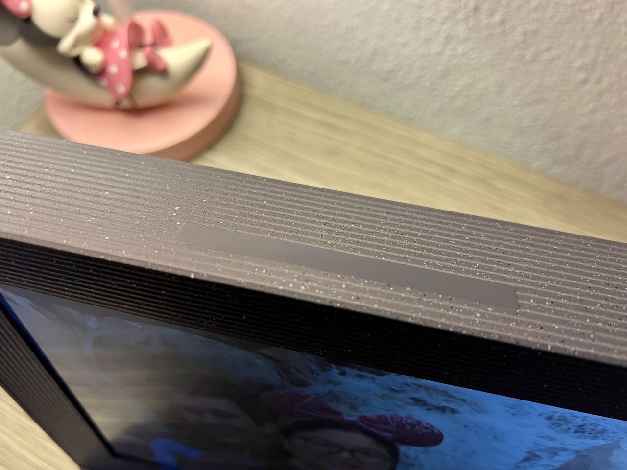Aura Mason Luxe Frame Pebble Touch Bar
