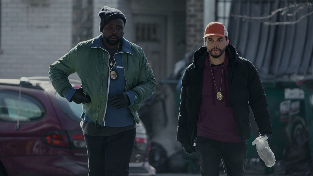 Brian Tyree Henry and Wagner Moura walking together in Apple TV+&#039;s Dope Thief