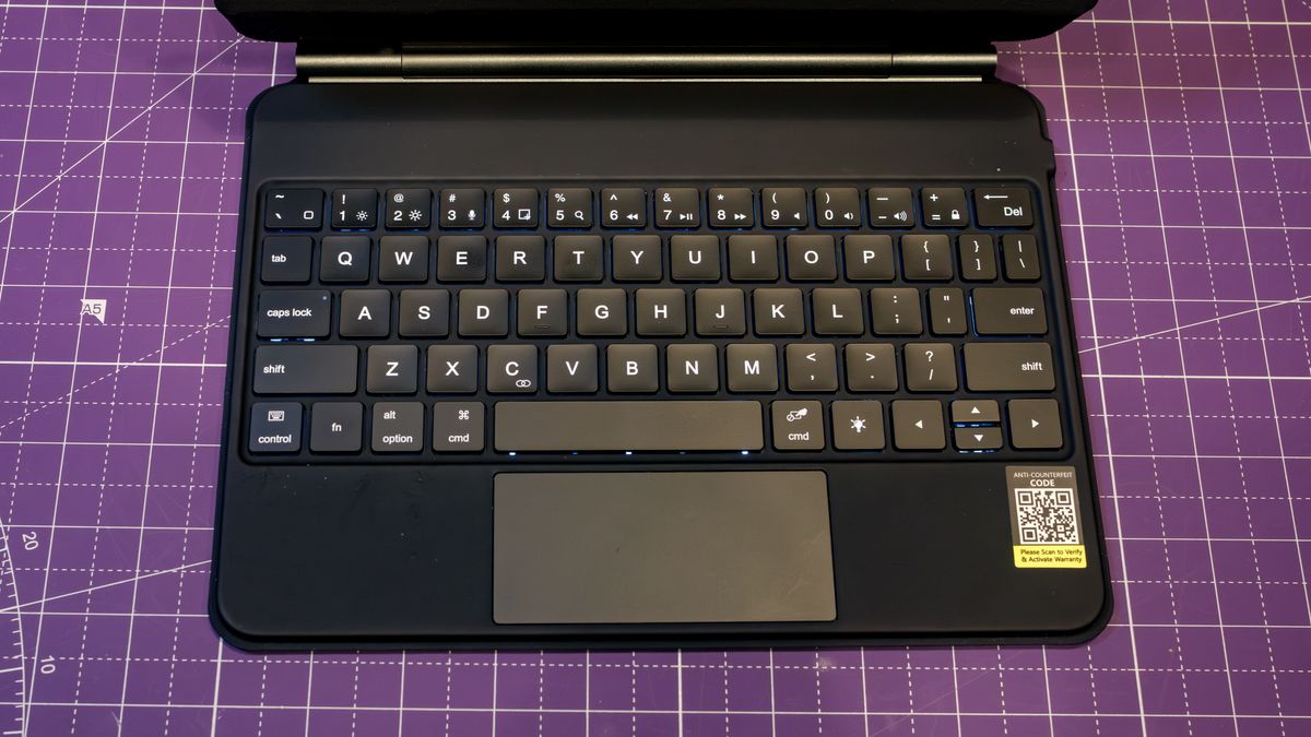 runeLK iPad Air M4 Keyboard Case
