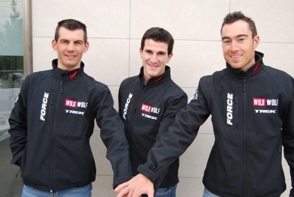 Carlos Coloma with his newest teammates Sergio Mantec&oacute;n and Juan Pedro Trujillo