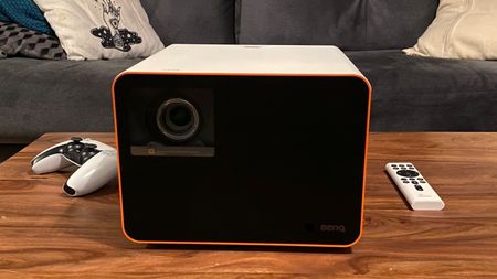 BenQ X3000i gaming projector