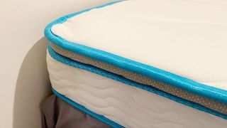 Corner of the Linenspa Memory Foam Hybrid mattress