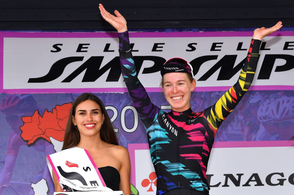 Stage winner Hannah Barnes (Canyon-SRAM)