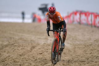 No regrets for Annemarie Worst on silver medal at Cyclo-cross Worlds