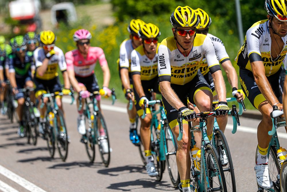 LottoNL-Jumbo keeps Steven Kruijswijk safe during stage 17