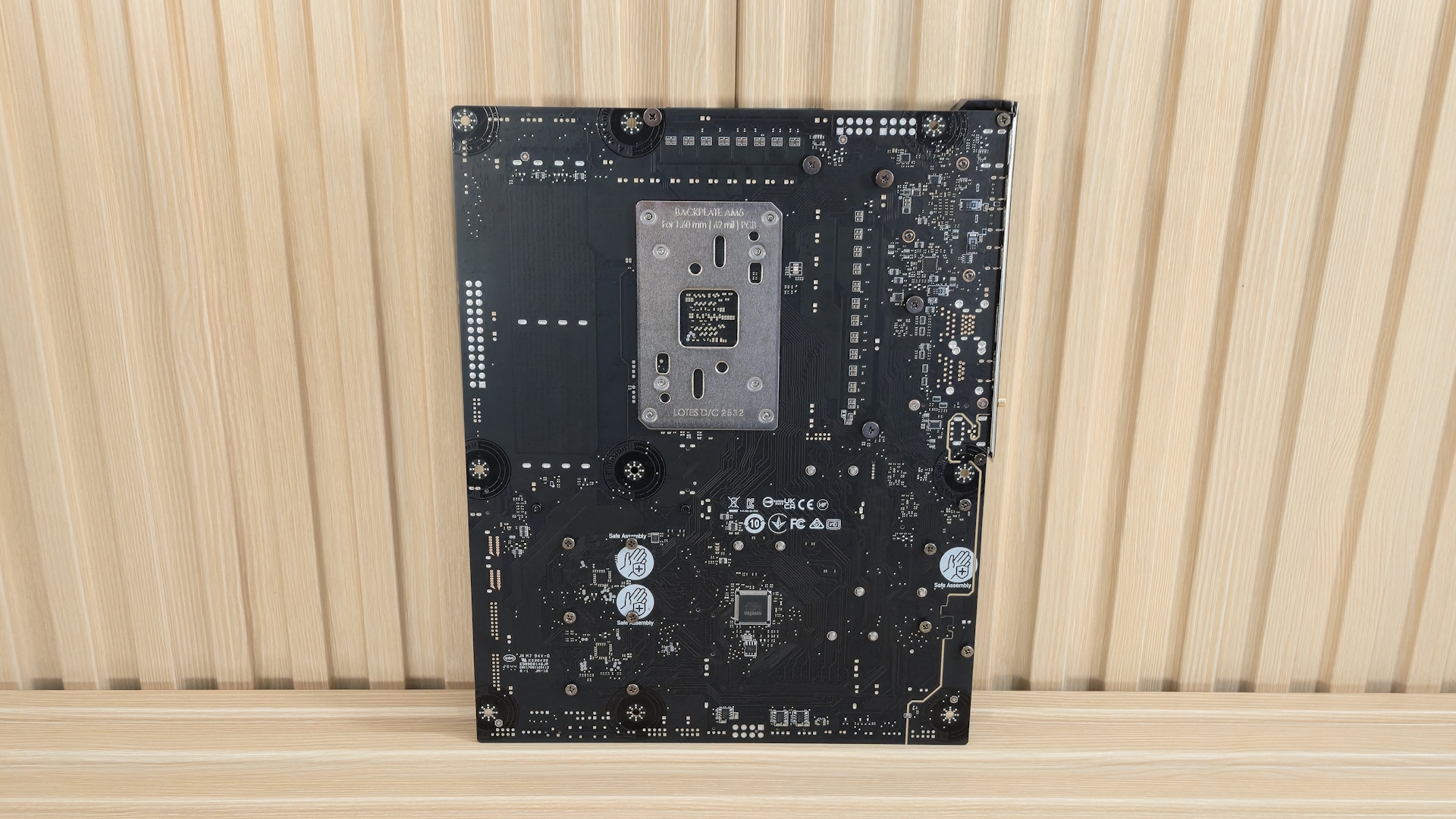 MSI X870E Carbon Max Wifi - Motherboard