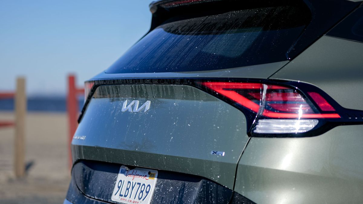 2024 Kia Sportage PHEV X-Line Prestige.