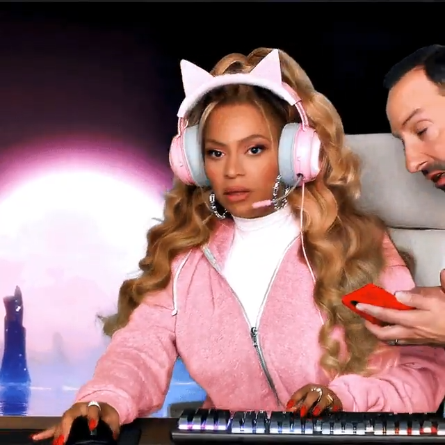This Razer Kraken Kitty headset is Beyoncé-approved (and on sale ...