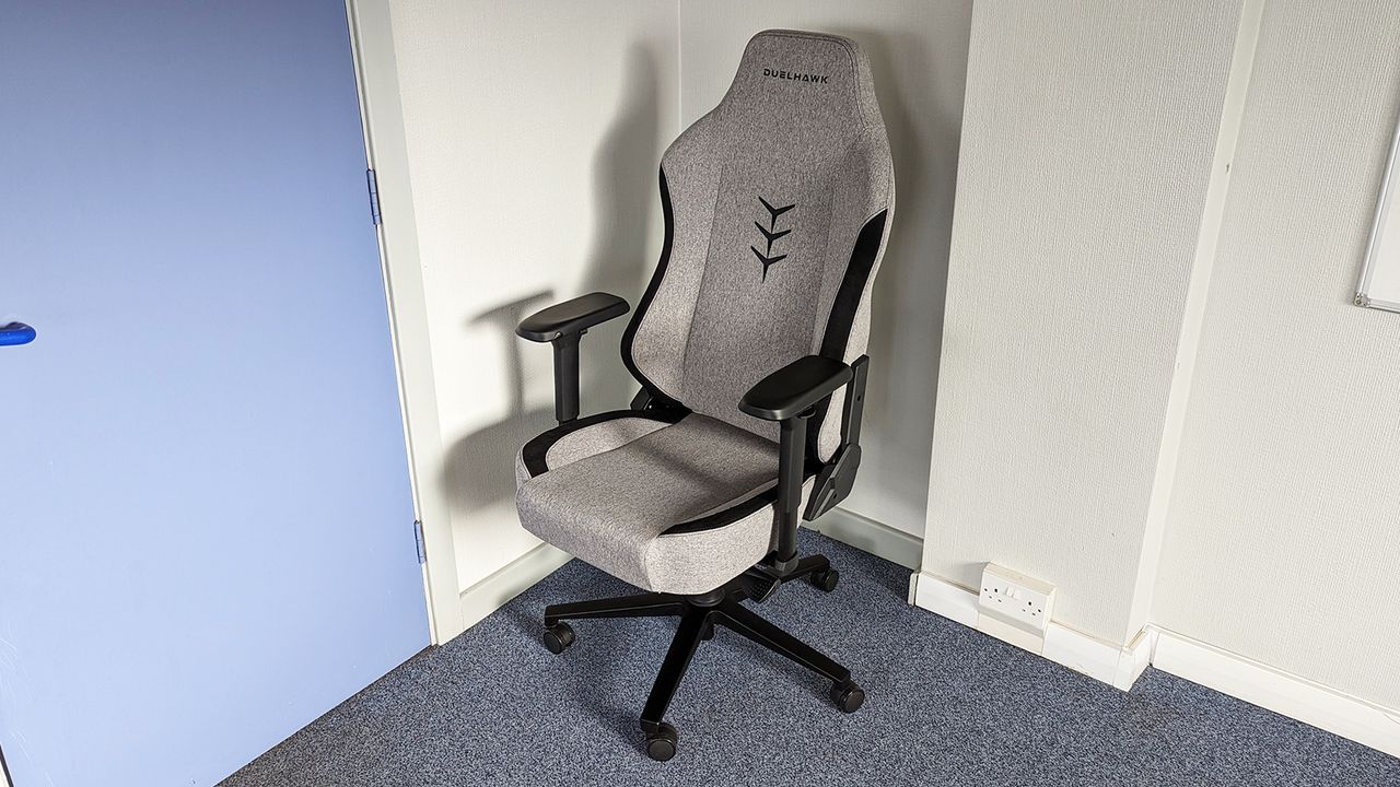 Duelhawk Ultra gaming chair