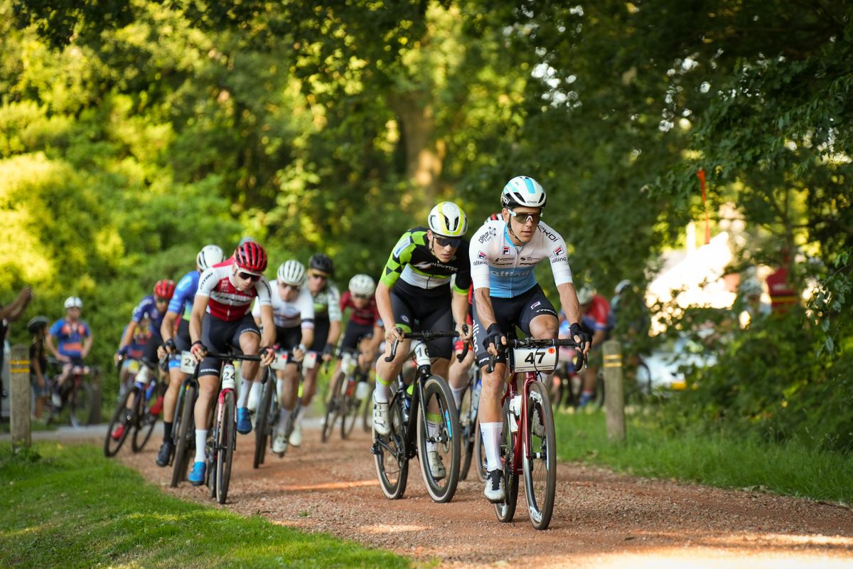 Future winner Sam Gademan takes the lead right from the start.