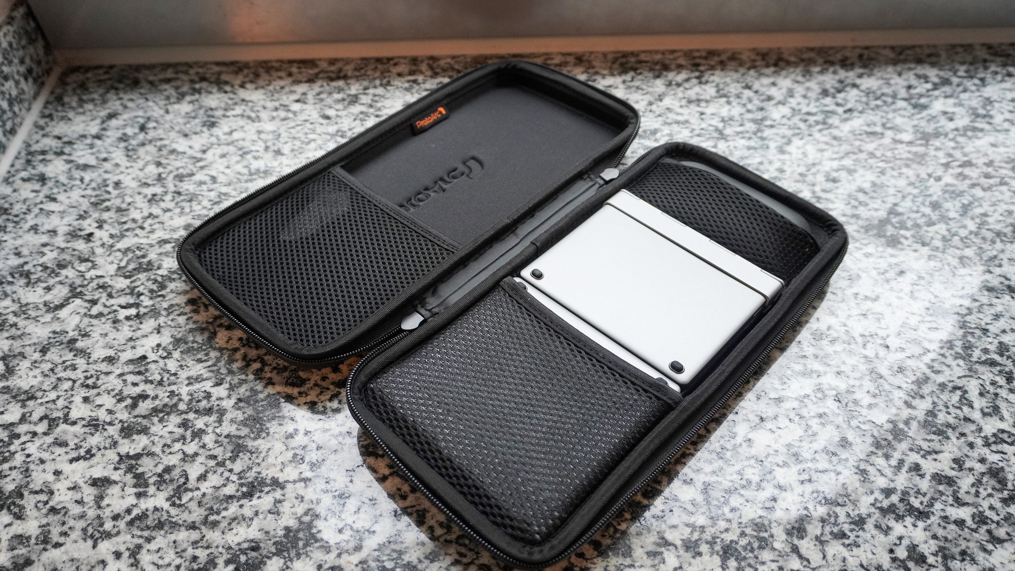 ProtoArc XKM01 in its travel case