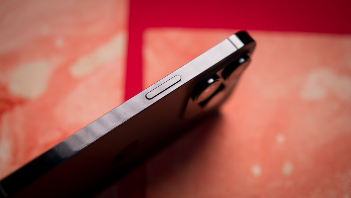 iPhone 14 Pro side view power button