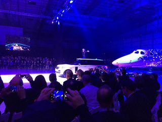 Branson Unveils New SpaceShipTwo
