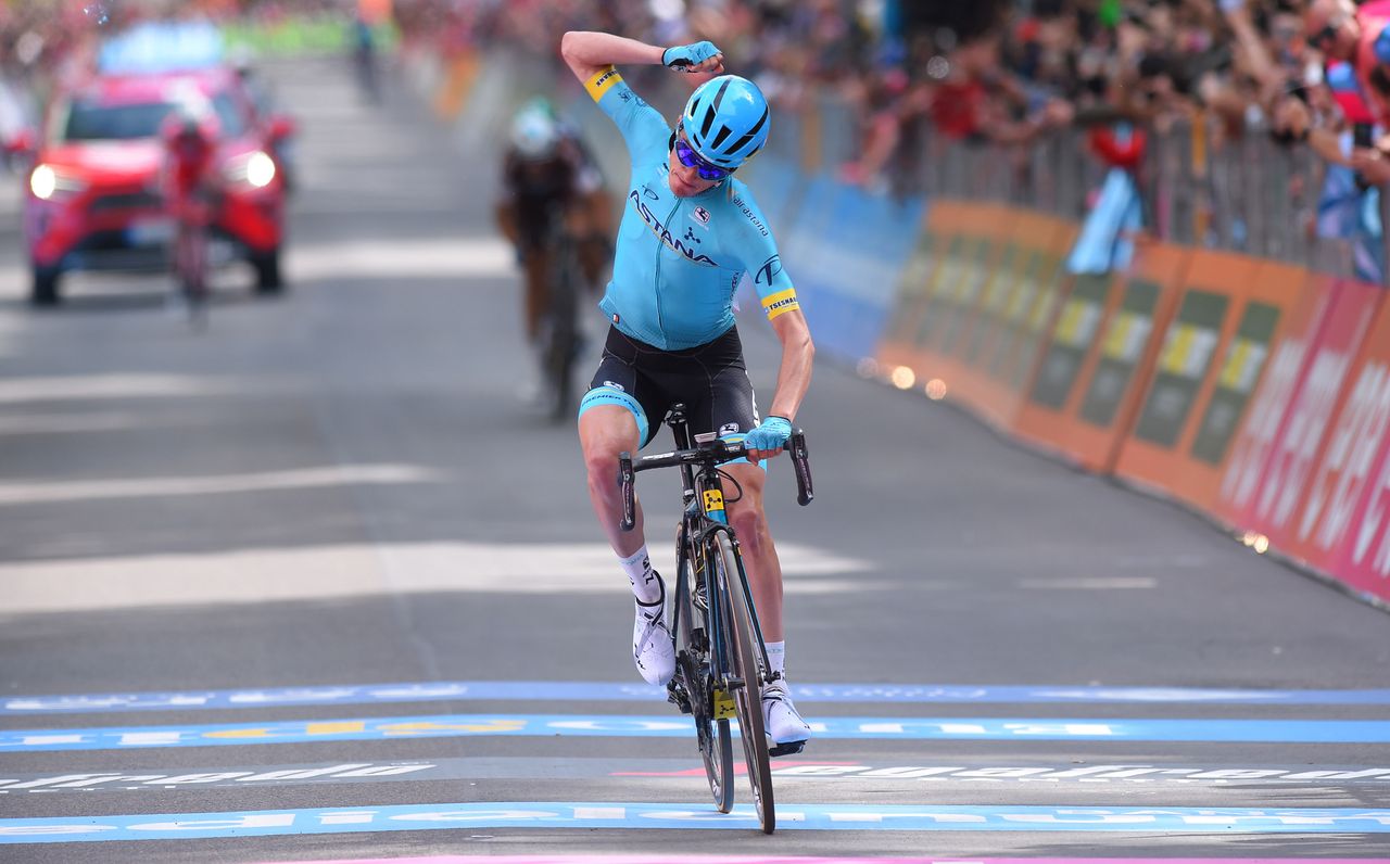 A first Grand Tour stage win for Pello Bilbao in L'Aquila