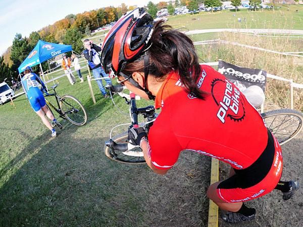 Linda Stone (Planet Bike) racing in third place.