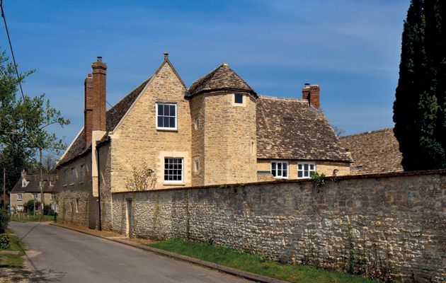 country houses for sale near Great Tew