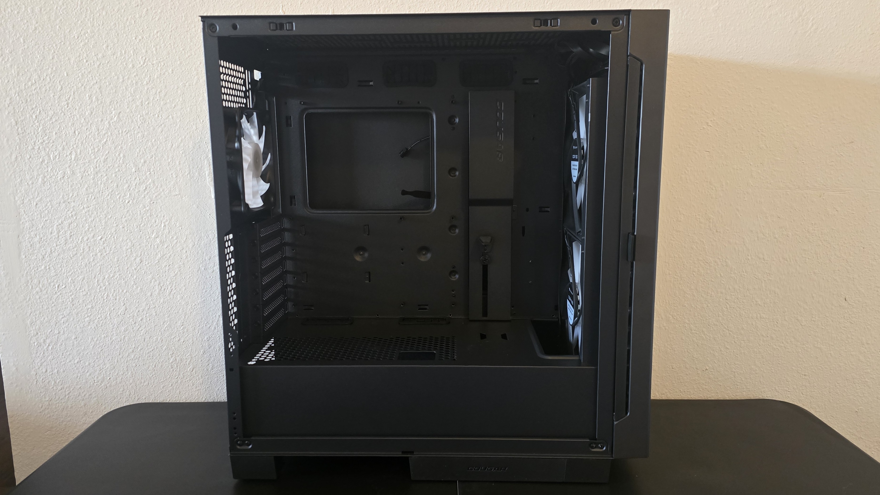 Cougar Airface Eco Case