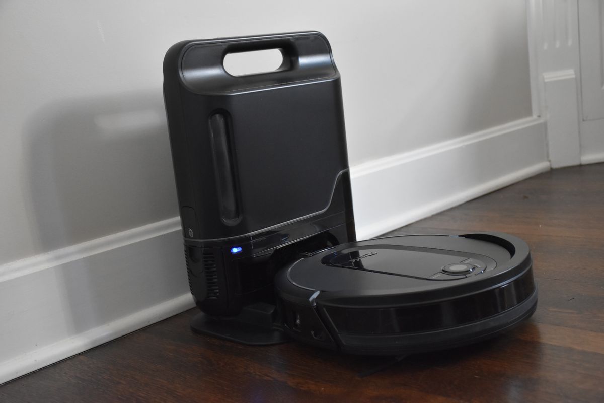 Roomba vs. Shark: Which robot vacuum is best for pet hair? | Tom's Guide