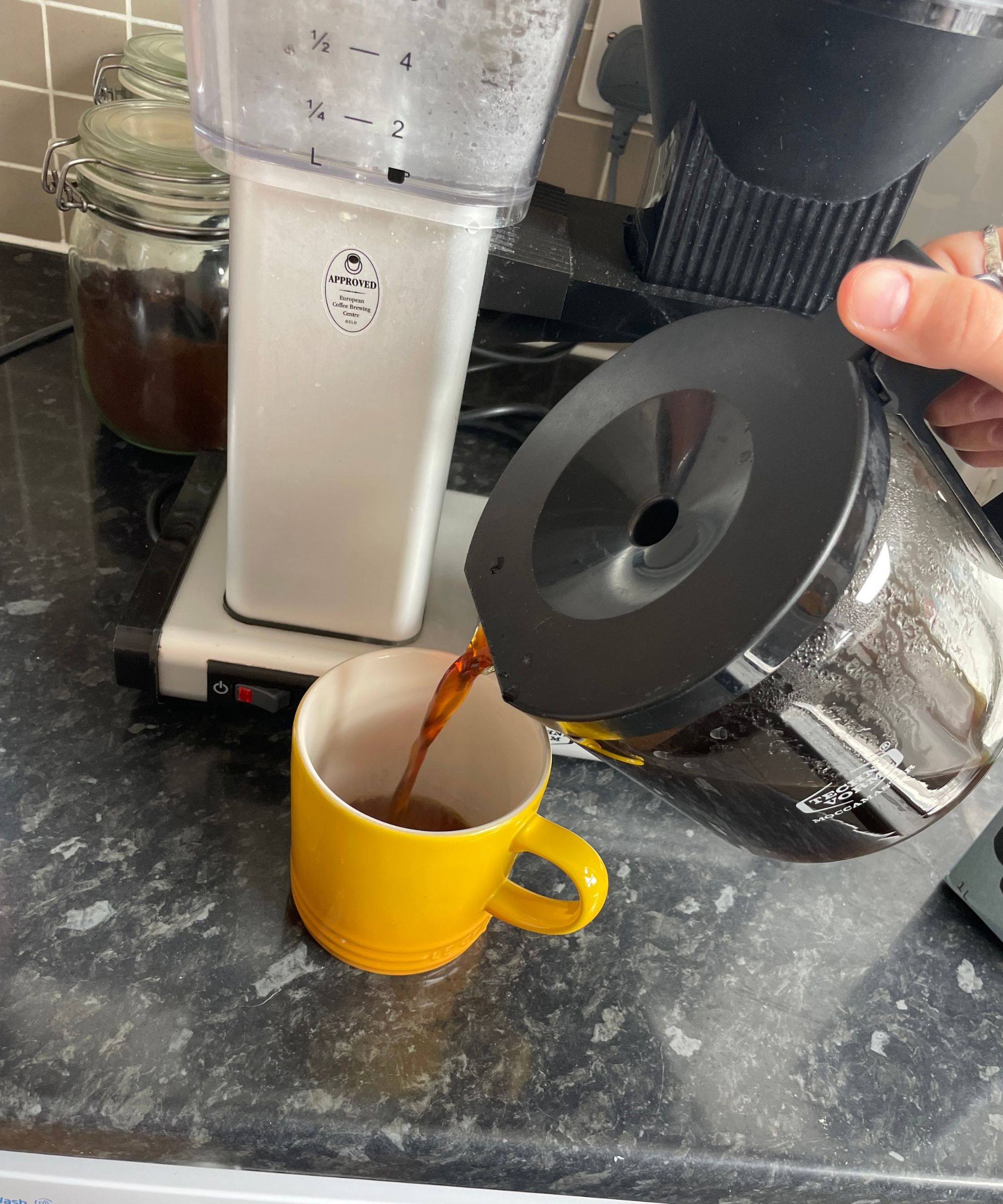 sophie edwards making coffee with her technivorm moccamaster