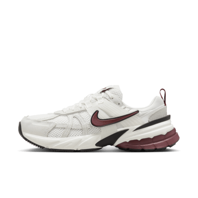 Nike V2k Run Se Women's Shoes - White/black/team Red - Size 5