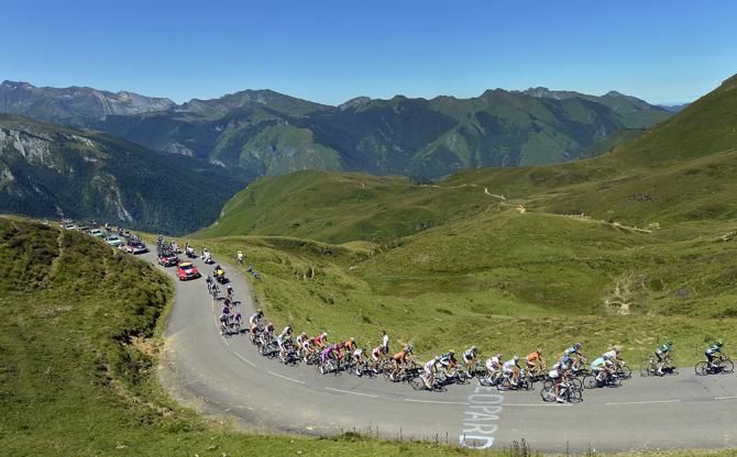 Team Europcar lead the huge breakaway group that slowly disolved throughout the 16th stage at the 2012 Tour