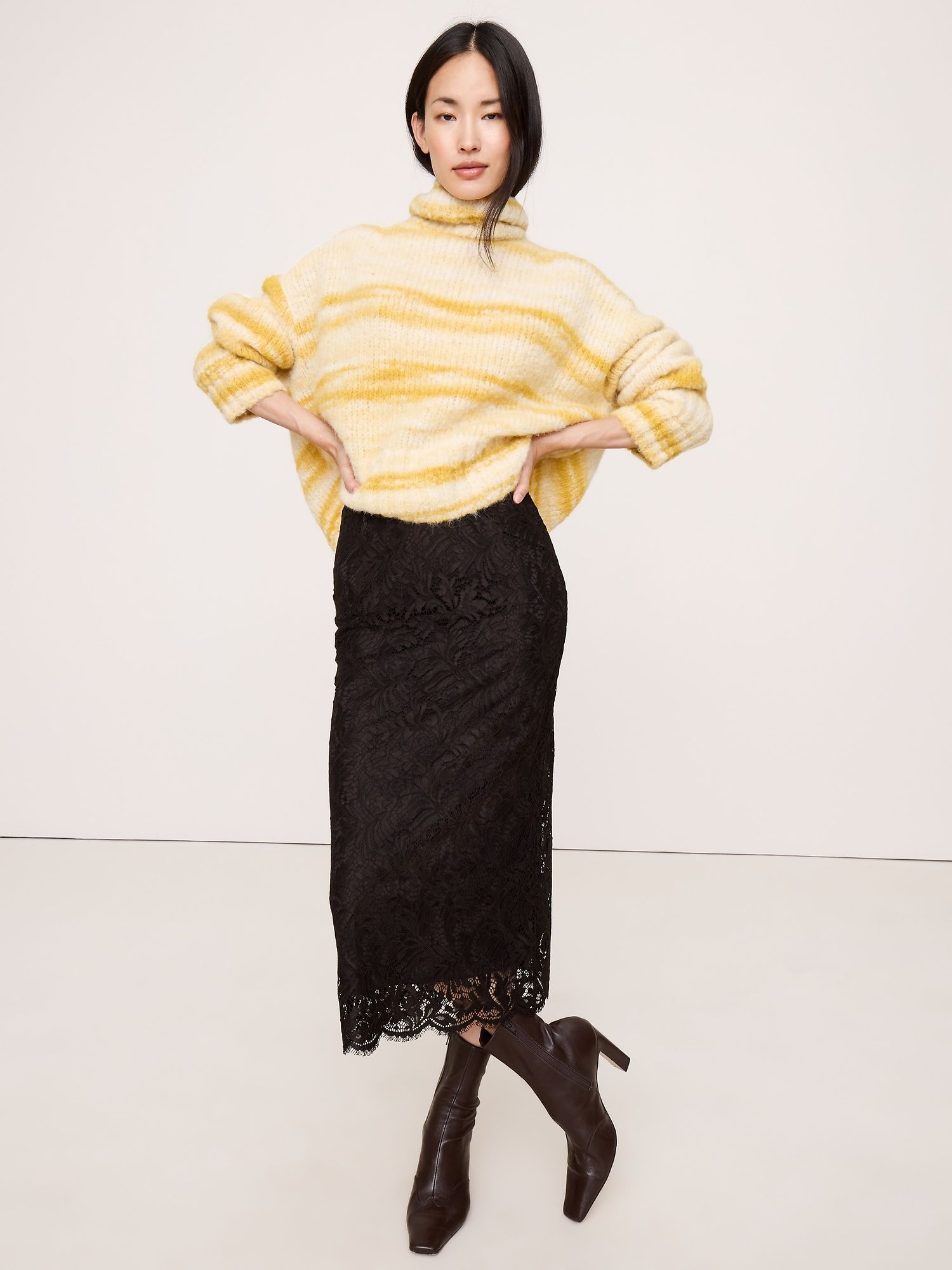 Stretch-Lace Midi Skirt