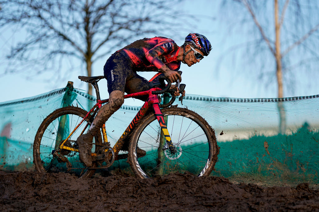 Cyclo cross. Thomas Pidcock. Том Пидкок МТБ. Том Пидкок велокросс. Циклокросс гонка.