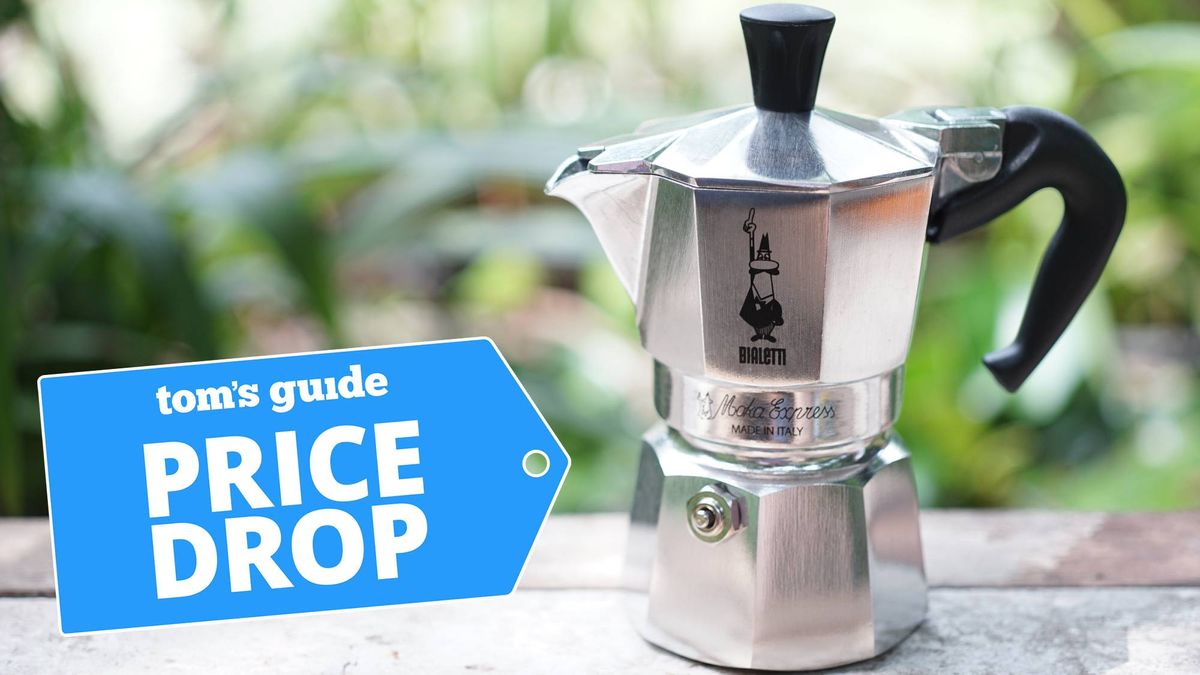 My favorite coffee maker is on sale for just $$ 27 on Amazon today