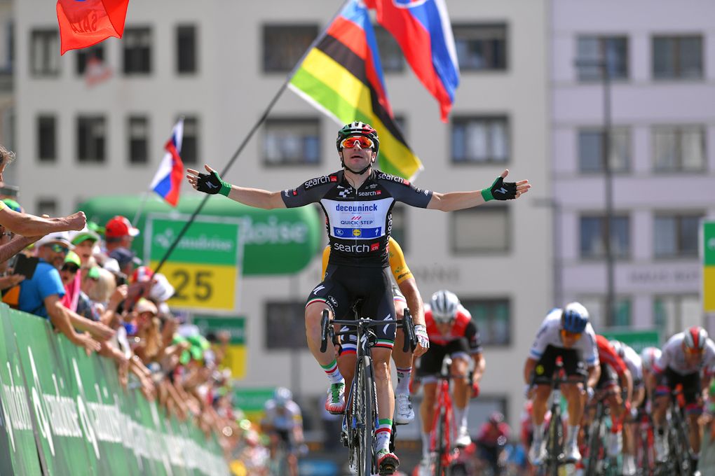 Elia Viviani wins stage 5 at Tour de Suisse ahead of Peter Sagan