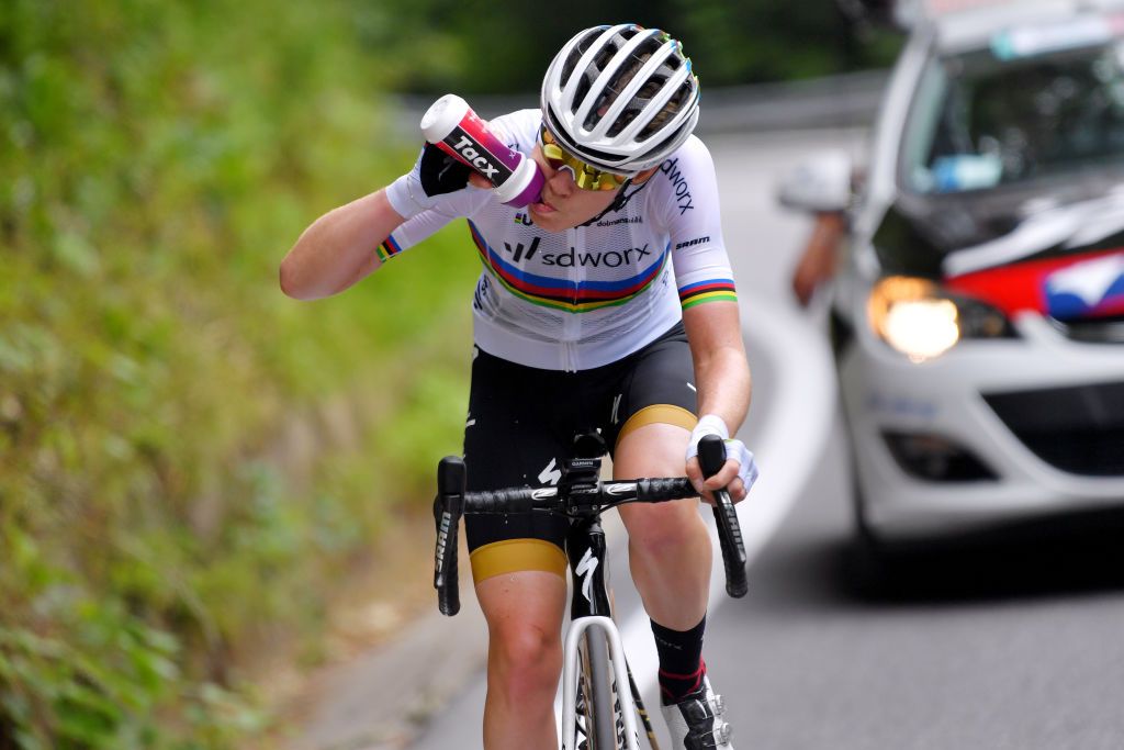 PRATO NEVOSO ITALY JULY 03 Anna Van Der Breggen of Netherlands and Team SD Worx in the Breakaway during the 32nd Giro dItalia Internazionale Femminile 2021 Stage 2 a 1001km stage from Boves to Prato Nevoso Colle del Prel 1607m Feeding GiroDonne UCIWWT on July 03 2021 in Prato Nevoso Italy Photo by Luc ClaessenGetty Images