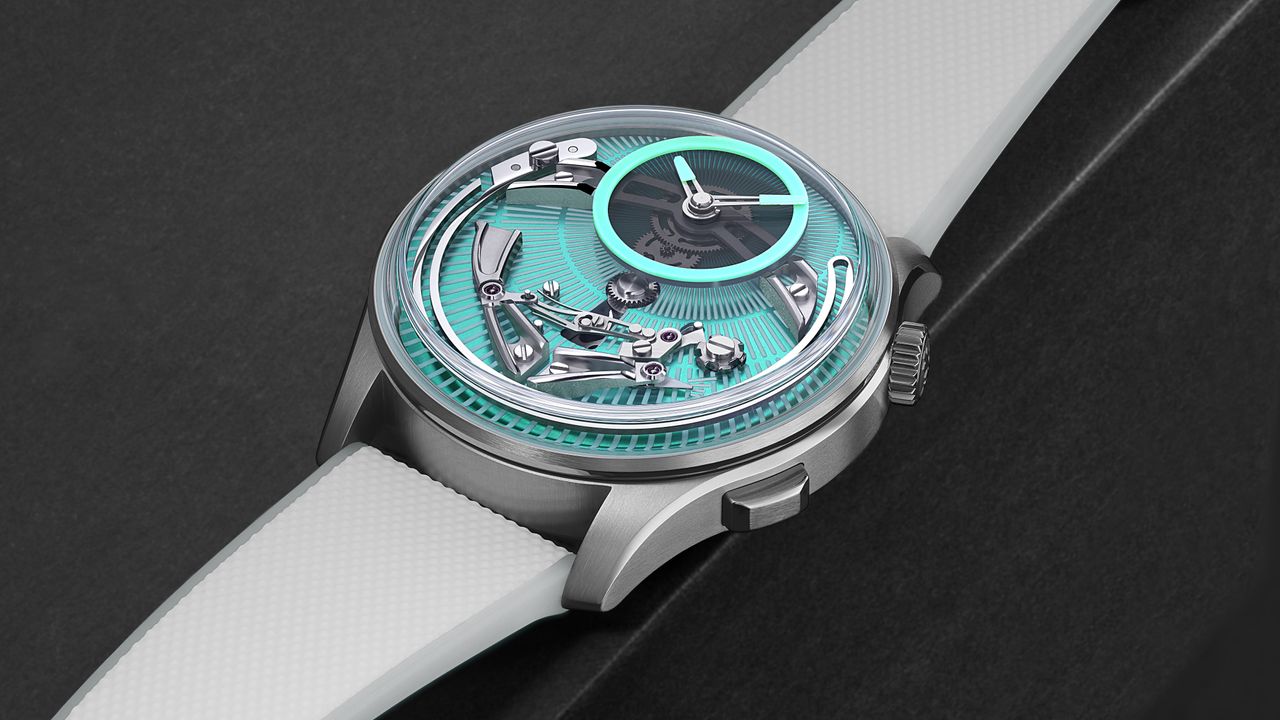Christopher Ward C1 Bel Canto Lumi&egrave;re