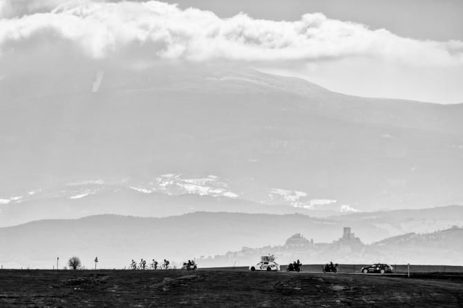 The day's break at the Strade Bianche makes their way across a white road ridge midway through the day.