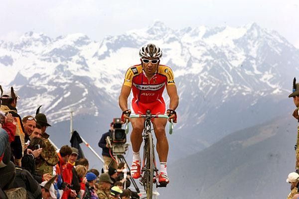 F&eacute;lix Rafael C&aacute;rdenas (Barloworld) is used to climbing but even he found the 24 percent a little too much.