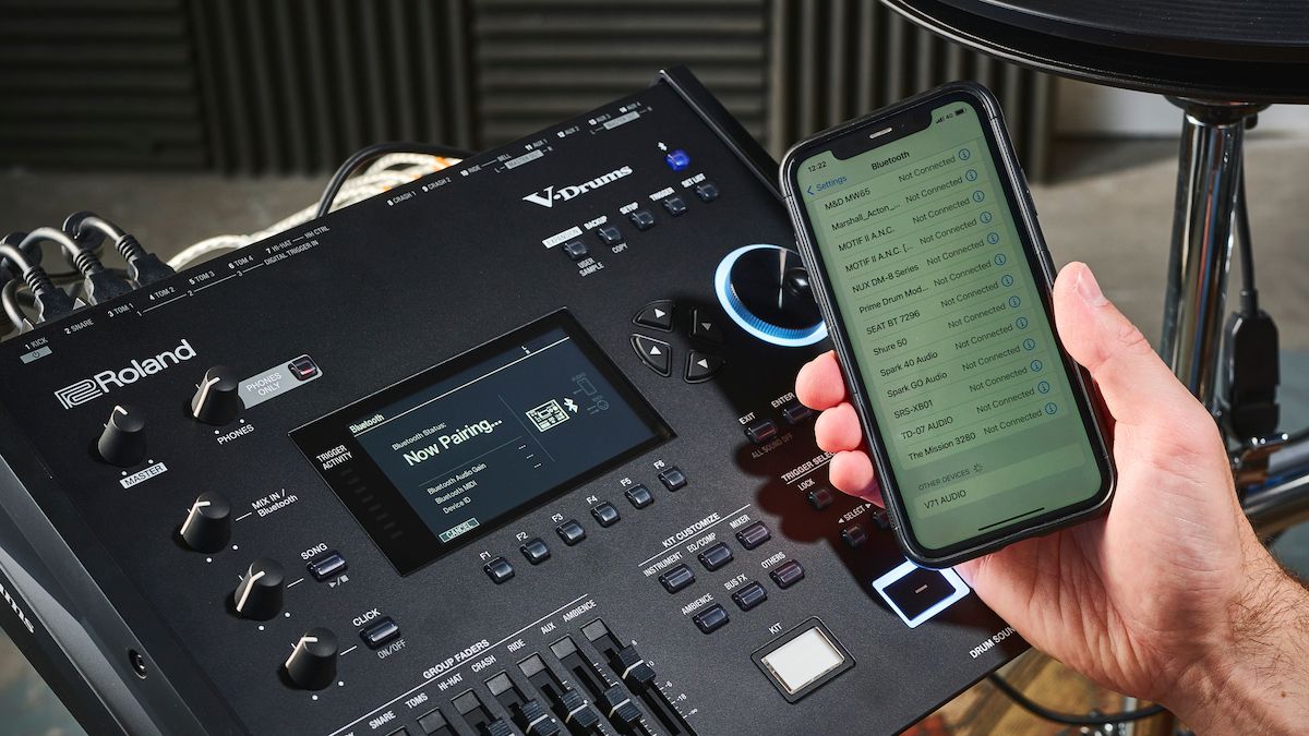 Various angles of the new Roland V71 module