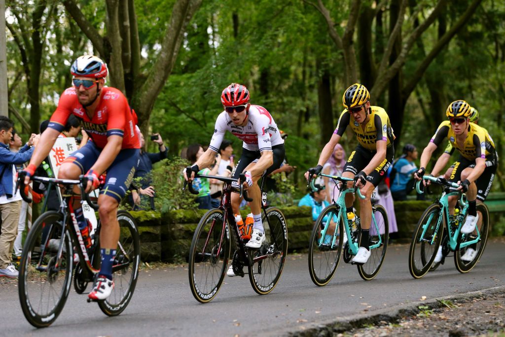 Bauke Mollema (Trek Segafredo) sits second wheel at the Japan Cup 2019