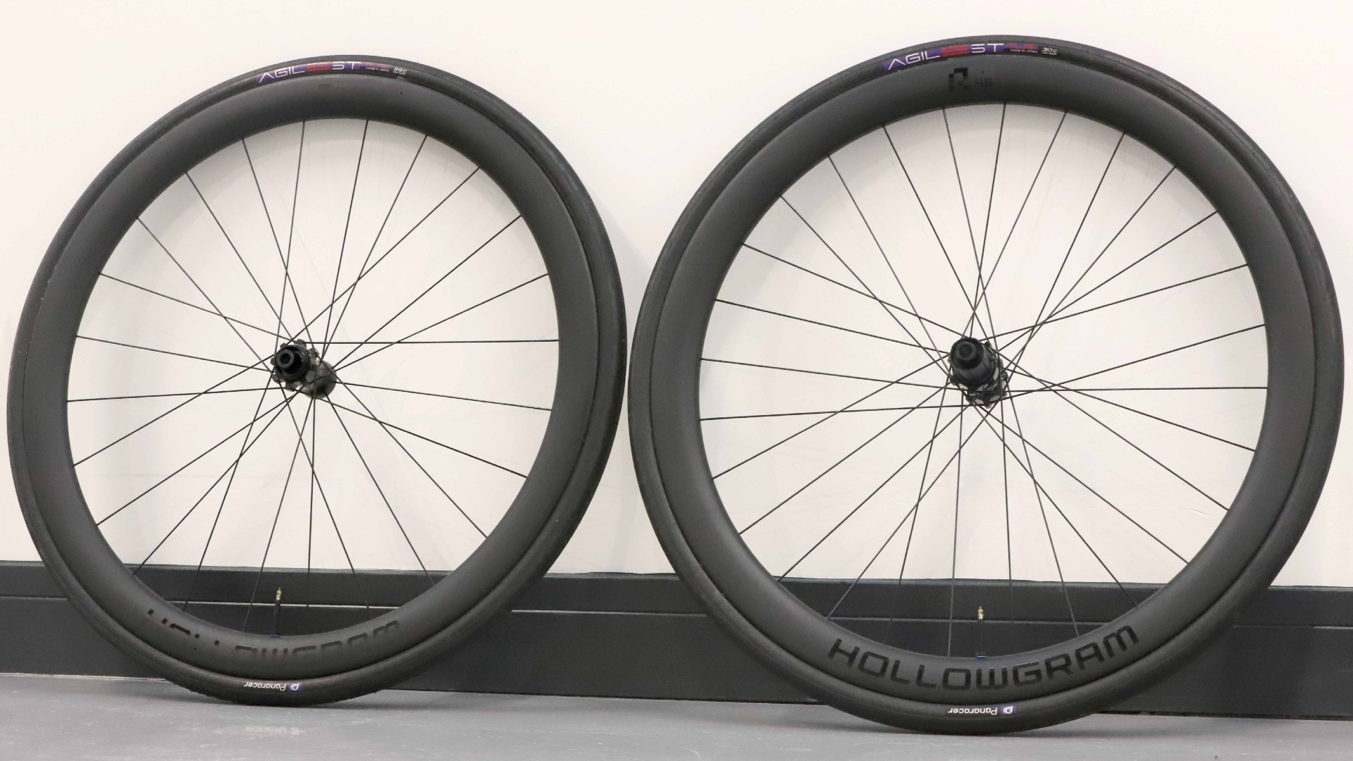 Hollowgram R45 wheelset review stealthy looks and sticking with