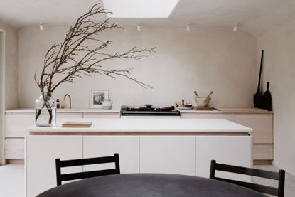 Ten calm interiors with natural clay wall finishes that don't need