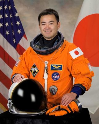 Astronaut Biography: Akihiko Hoshide