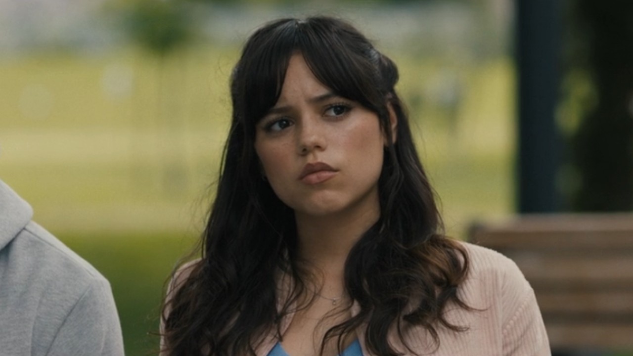 A screenshot of Jenna Ortega sitting on a bench in Scream 6.