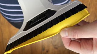 removing dirt from the blade of Karcher wv6