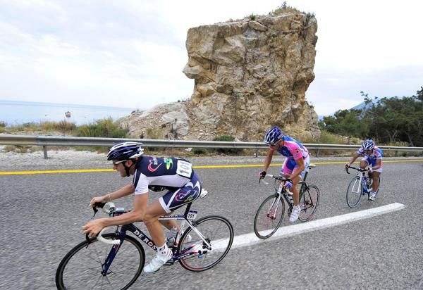 Giairo Ermeti (De Rosa - Stac Plastic), Adriano Malori (Lampre) and Cheng Ji (Skil - Shimano)