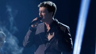 Jeremy Beloate sings on The Voice Season 26 finale.